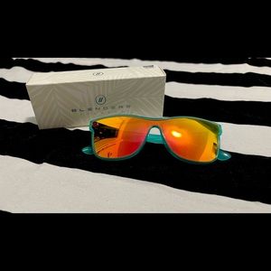 Blenders Unisex Dance Electric Sunglasses